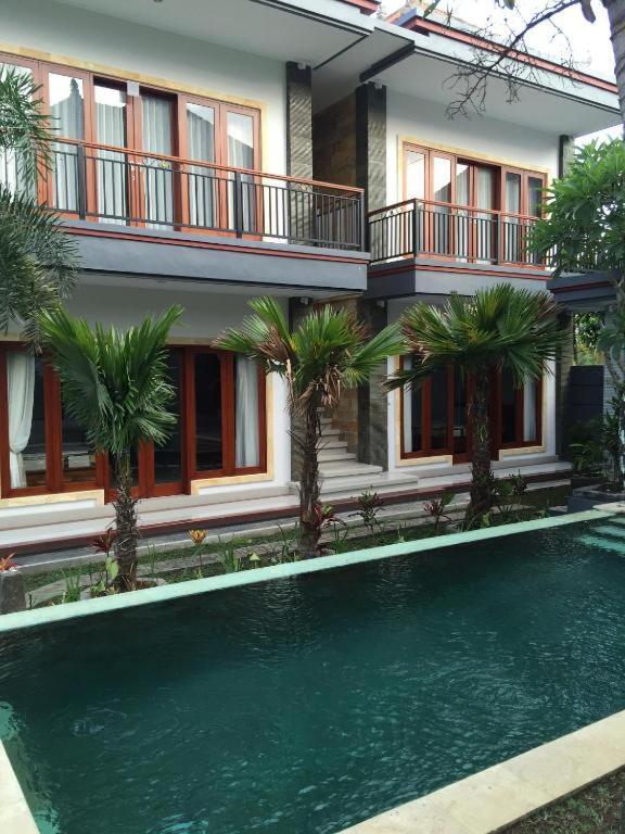 Wates Sari Villa Ubud Exteriör bild